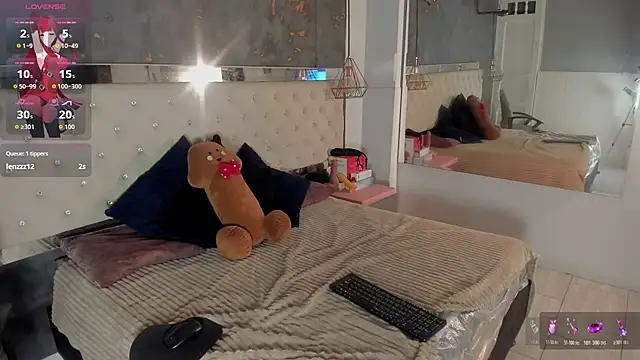 Viiolettlopez online show from 23, 10, 2025