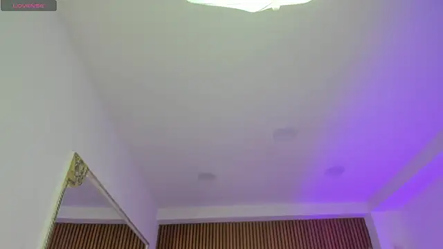 Starbutterflyy  online show from 20, 4, 2026