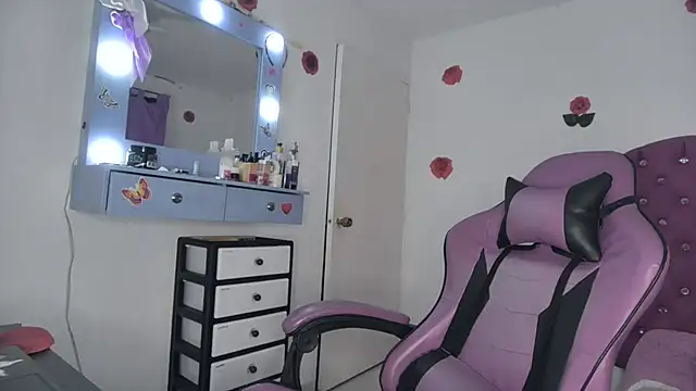 soffy rosses online show from 14, 4, 2026