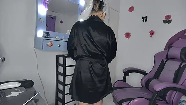 soffy rosses online show from 25, 5, 2026