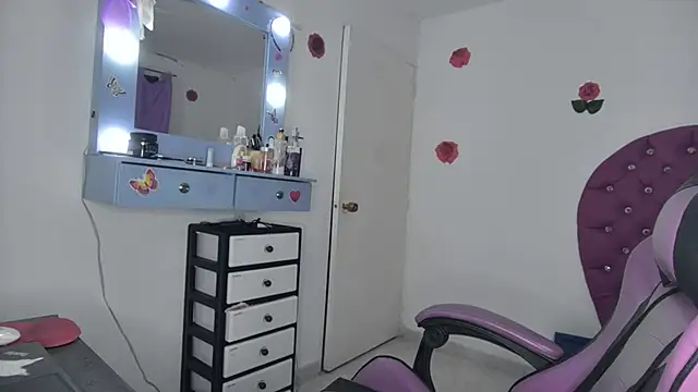 soffy rosses online show from 22, 4, 2026