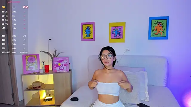 Snapshot of AprilAddams_ chatting on 29, 9, 2025 AprilAddams online show from 29, 9, 2025