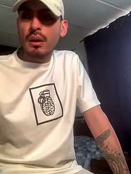 Snapshot of malek_xarx_ chatting on 23, 11, 2025 malek xarx online show from 23, 11, 2025