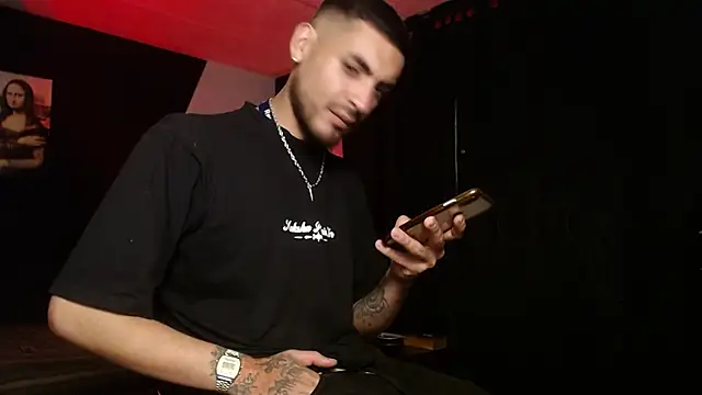 Snapshot of malek_xarx_ chatting on 24, 10, 2025 malek xarx online show from 24, 10, 2025