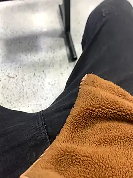 Snapshot of malek_xarx_ chatting on 6, 11, 2025 malek xarx online show from 6, 11, 2025