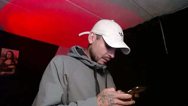 Snapshot of malek_xarx_ chatting on 19, 10, 2025 malek xarx online show from 19, 10, 2025