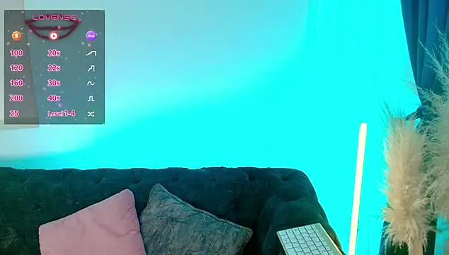tiana rosse  online show from 24, 4, 2026