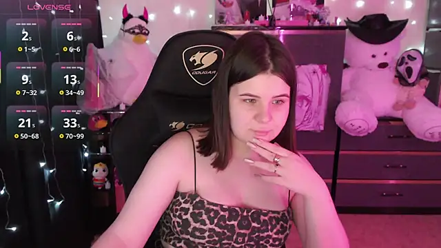 AmyVibess online show from 28, 10, 2025