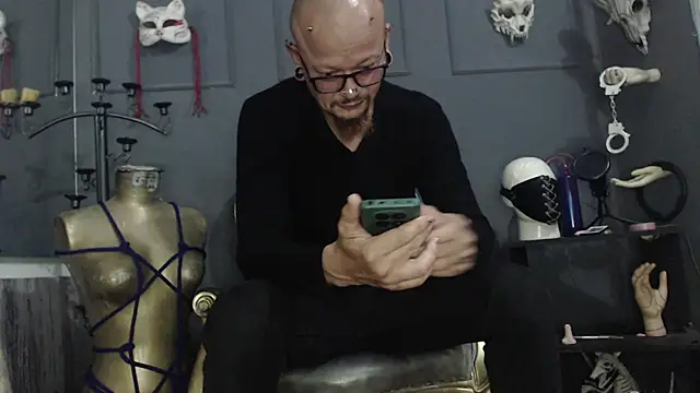 Snapshot of zain_kreigger chatting on 29, 3, 2026 zain kreigger online show from 29, 3, 2026