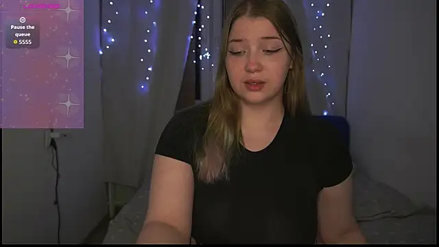 CuteSharloti online show from 12, 7, 2026