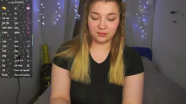 CuteSharloti online show from 8, 3, 2026