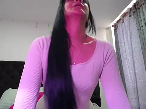 FernandaRui online show from 11, 9, 2025