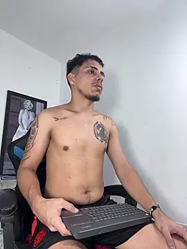 Luke Stone online show from 5, 4, 2026