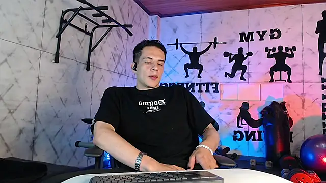 Snapshot of Dustin_Sonne chatting on 30, 6, 2026 Dustin Sonne online show from 30, 6, 2026