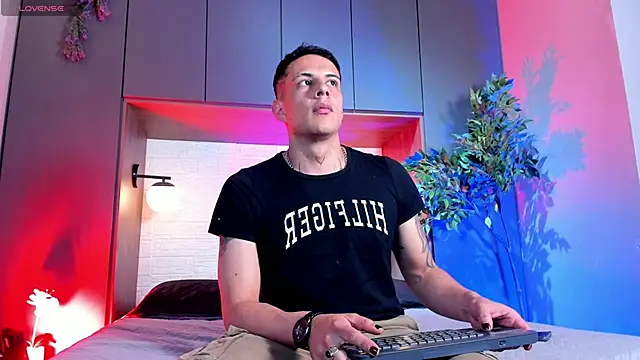 Dustin Sonne online show from 21, 12, 2025