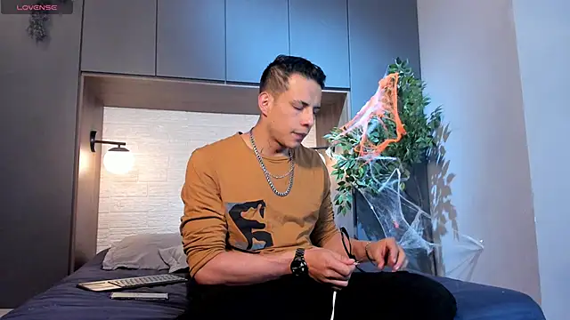 Snapshot of Dustin_Sonne chatting on 7, 11, 2025 Dustin Sonne online show from 7, 11, 2025