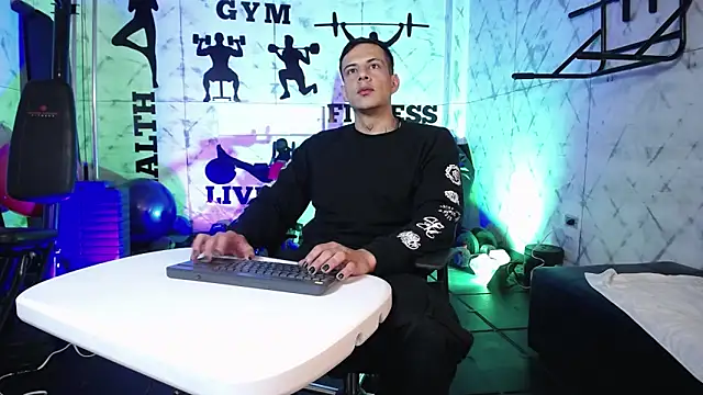 Dustin Sonne online show from 8, 4, 2026