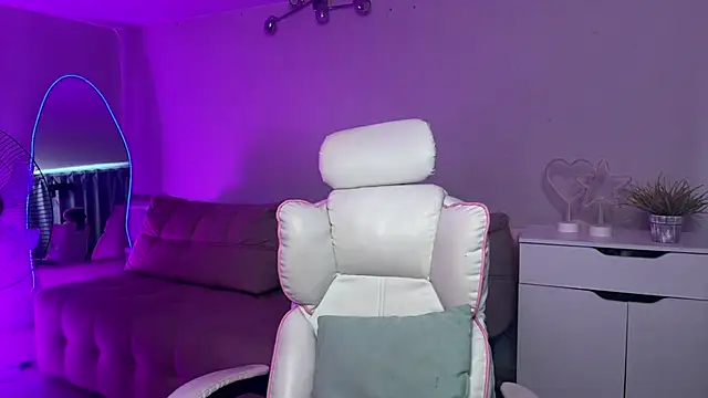 Snapshot of Sofia_Kenwood chatting on 23, 5, 2026 Sofia Kenwood online show from 23, 5, 2026