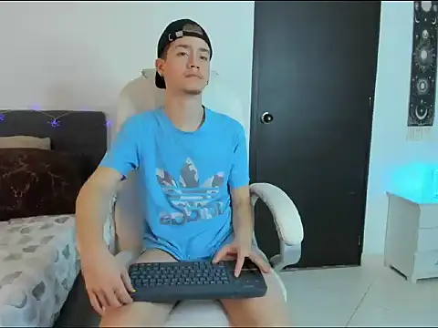 ThiagooJames online show from 22, 2, 2026