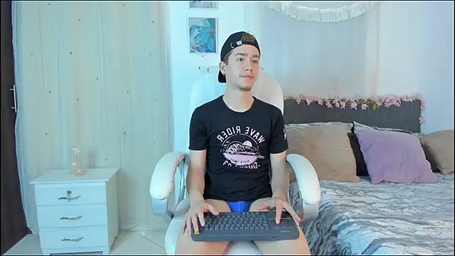 ThiagooJames online show from 28, 11, 2025