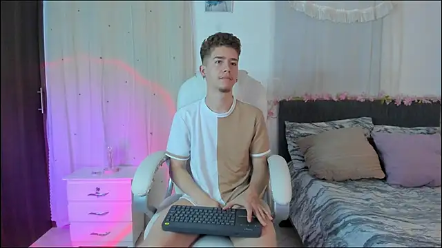 ThiagooJames online show from 16, 12, 2025