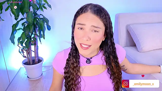 onlyemily  online show from 20, 5, 2026
