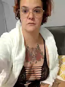 Snapshot of DadoTigresse chatting on 19, 10, 2025 DadoTigresse online show from 19, 10, 2025