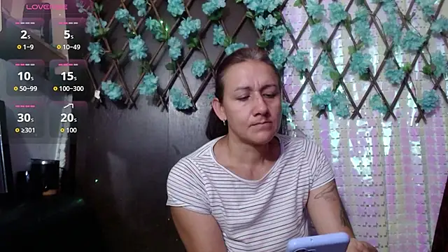 darling hott online show from 21, 10, 2025