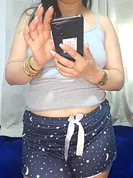 Snapshot of linakhalifa chatting on 31, 5, 2026 linakhalifa online show from 31, 5, 2026