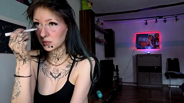 Snapshot of Seductively4_20 chatting on 22, 7, 2026 Seductively4 20 online show from 22, 7, 2026