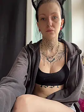 Snapshot of Seductively4_20 chatting on 23, 6, 2026 Seductively4 20 online show from 23, 6, 2026