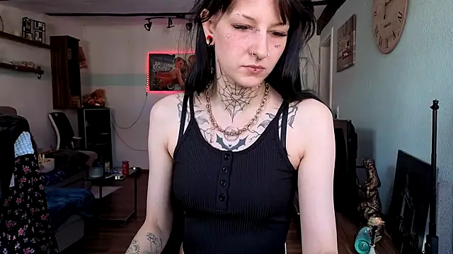 Snapshot of Seductively4_20 chatting on 18, 7, 2026 Seductively4 20 online show from 18, 7, 2026