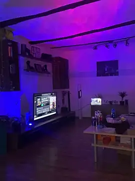 Seductively4 20 online show from 20, 10, 2025