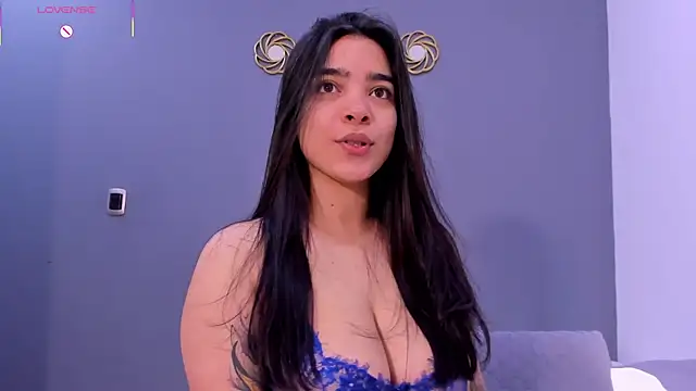 Snapshot of KamilaBetancourt chatting on 6, 7, 2026 KamilaBetancourt online show from 6, 7, 2026