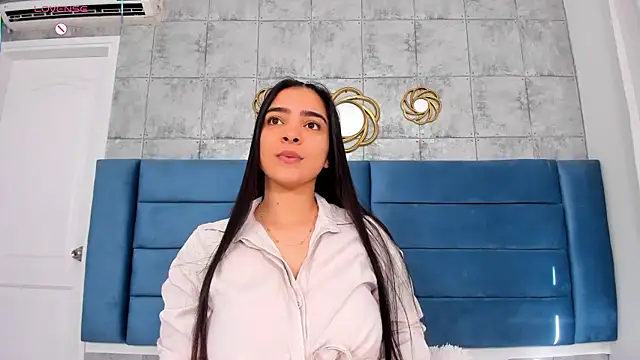 KamilaBetancourt online show from 15, 5, 2026