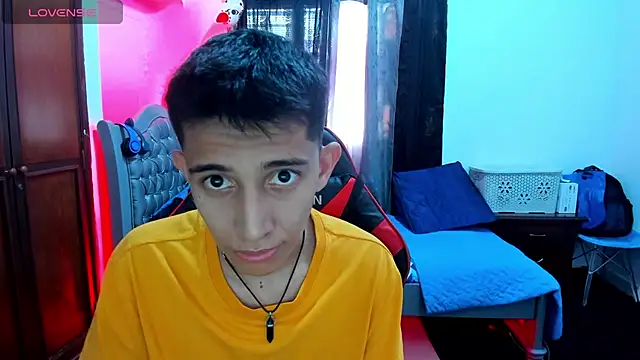 gomitaboy 1 online show from 4, 12, 2025