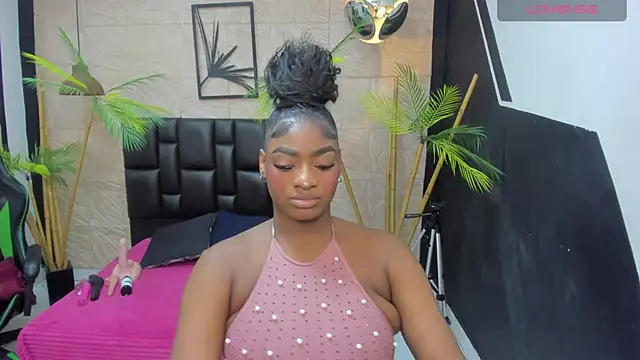 Snapshot of alana_bonny chatting on 30, 6, 2026 alana bonny online show from 30, 6, 2026