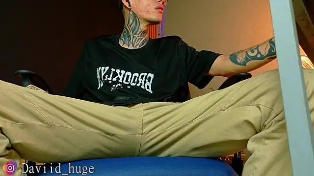 david huge online show from 22, 7, 2026
