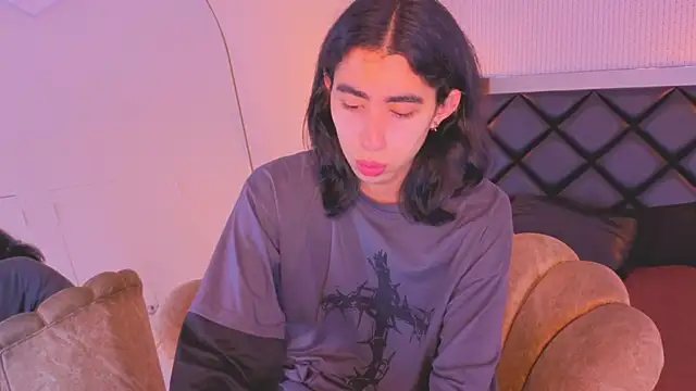 Snapshot of ryo_light chatting on 3, 6, 2026 ryo light online show from 3, 6, 2026