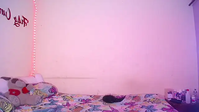 Snapshot of pink_7777 chatting on 18, 10, 2025 pink 7777 online show from 18, 10, 2025