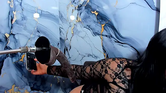 Emily Evo online show from 15, 10, 2025