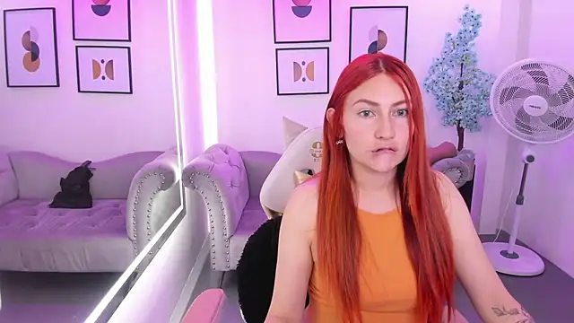 Alicia leclair online show from 22, 11, 2025