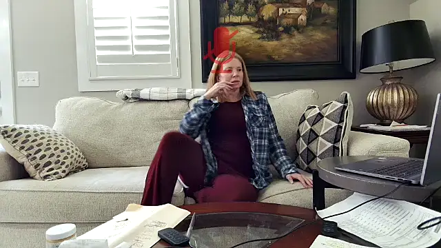 JulieHolliday online show from 4, 11, 2025