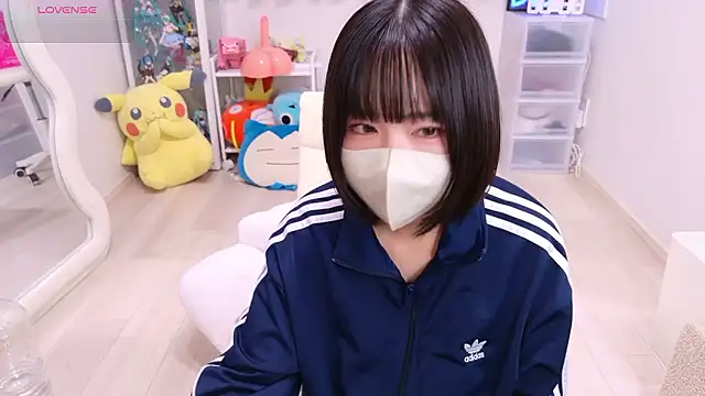 Snapshot of chii_chan_o0 chatting on 28, 5, 2026 chii chan o0 online show from 28, 5, 2026