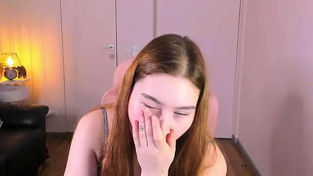 Lili Luuu online show from 16, 3, 2026