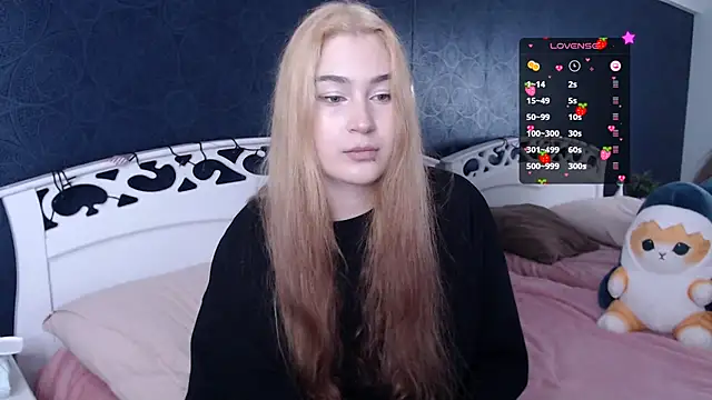 Snapshot of Lili_Luuu chatting on 16, 10, 2025 Lili Luuu online show from 16, 10, 2025