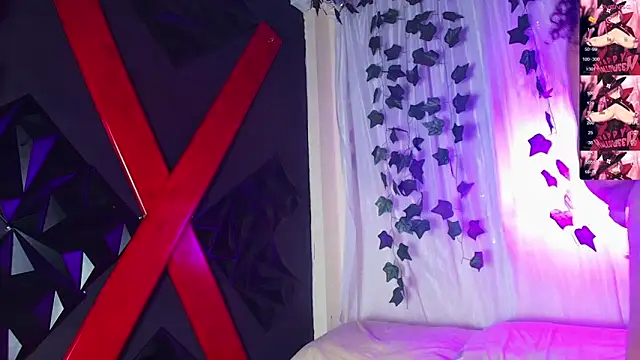 Snapshot of ivonne_diaz1 chatting on 27, 10, 2025 ivonne diaz1 online show from 27, 10, 2025