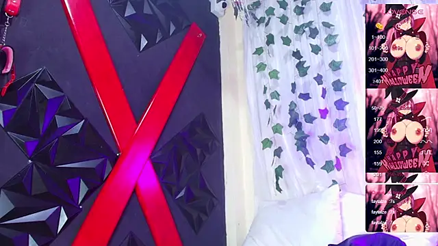 Snapshot of ivonne_diaz1 chatting on 25, 10, 2025 ivonne diaz1 online show from 25, 10, 2025