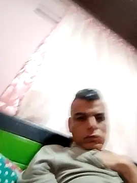 ozama423 online show from 4, 12, 2025