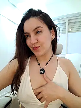 Snapshot of KattyHotson chatting on 2, 6, 2026 KattyHotson online show from 2, 6, 2026